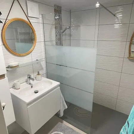 A La Clef Des Champs *